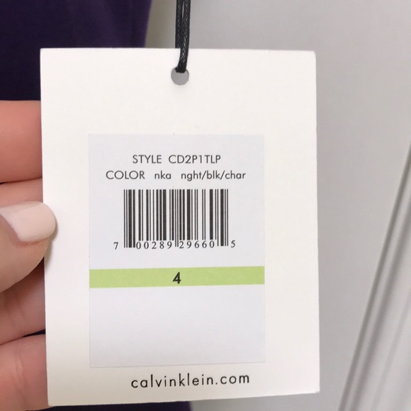 Calvin Klein Dress. - Picture 5 of 7